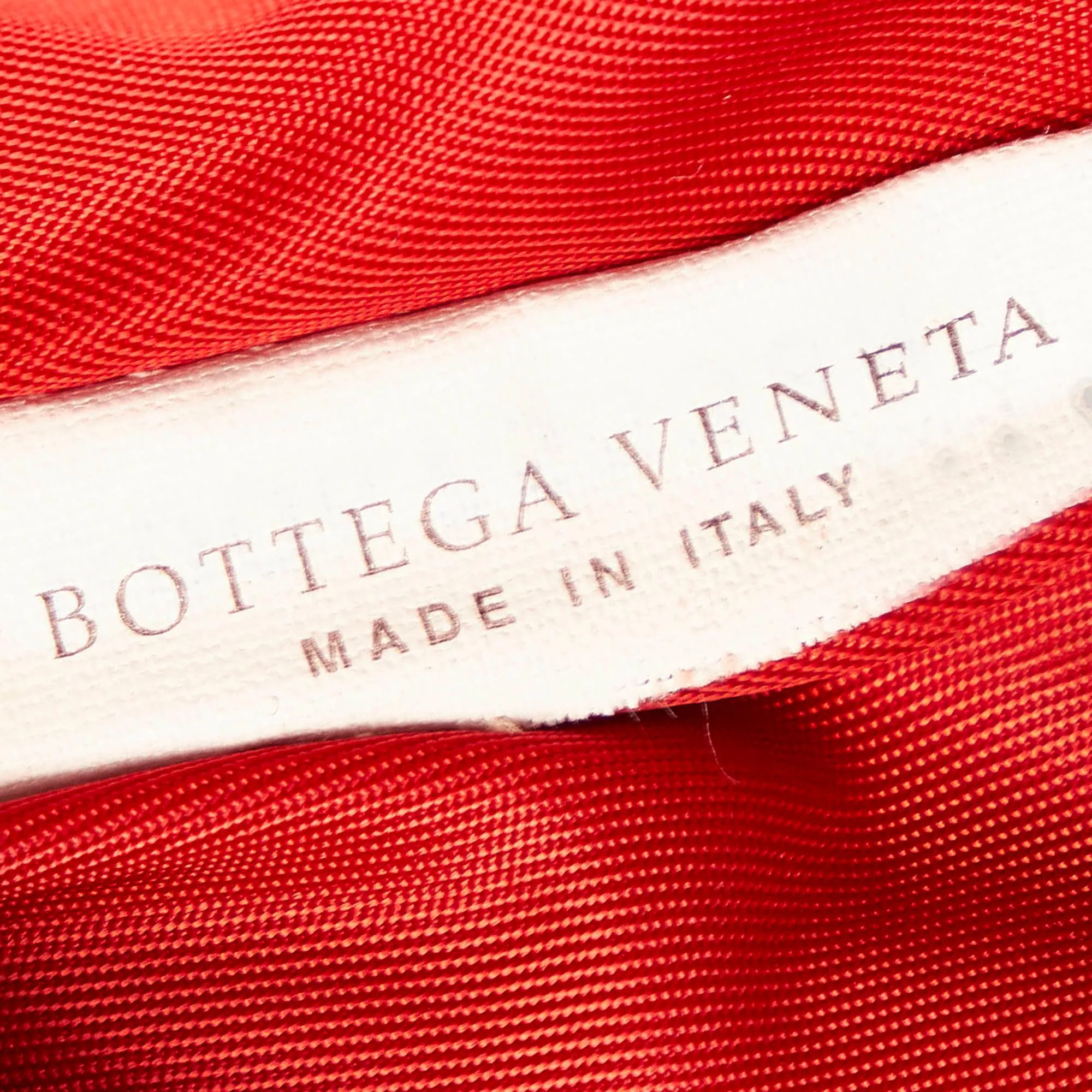 Bottega Veneta Intrecciolusion Nylon Tote Bag (SHG-qZCR4r)