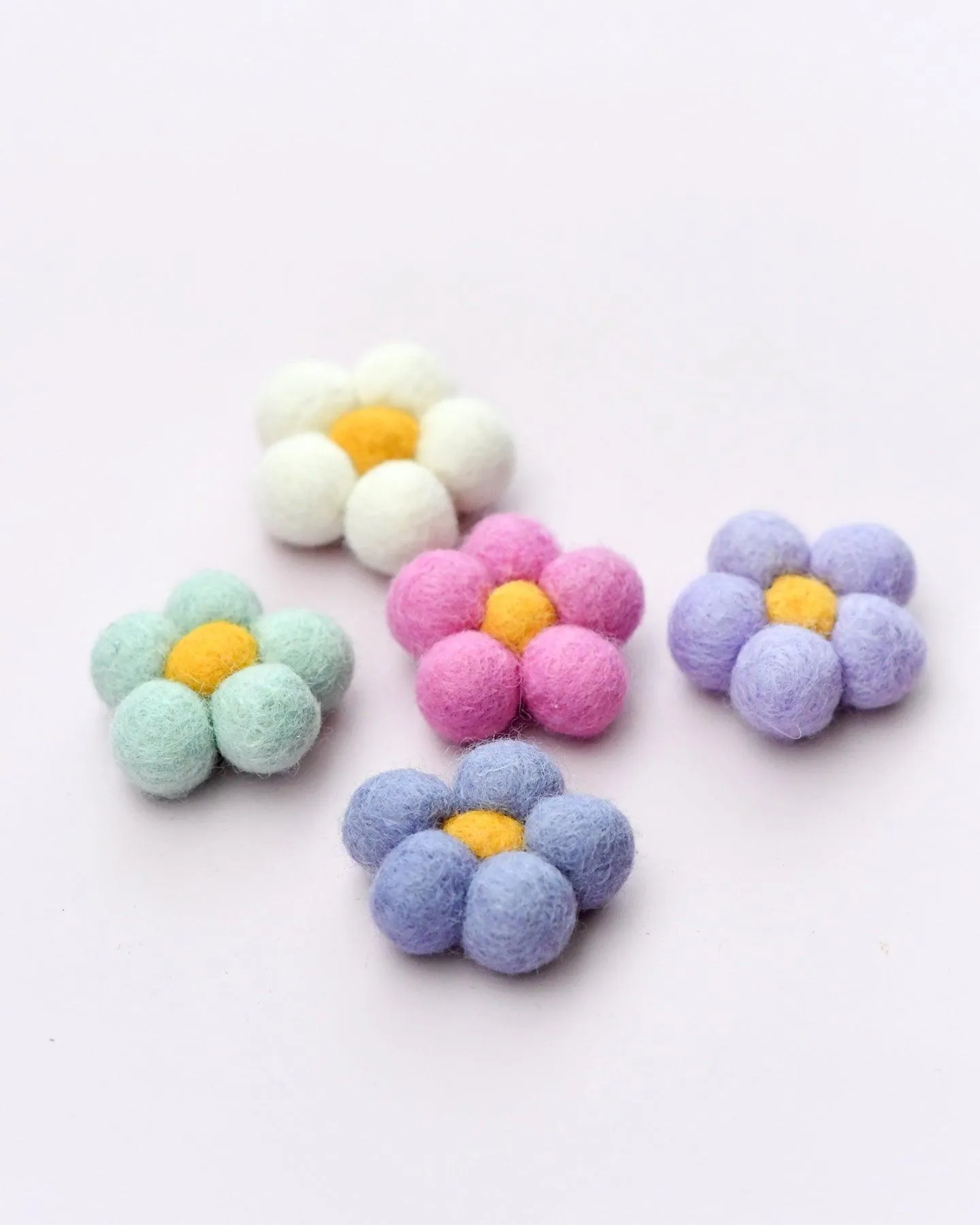 Felt Daisy Flowers (Pastel Shades) - 5 Flowers