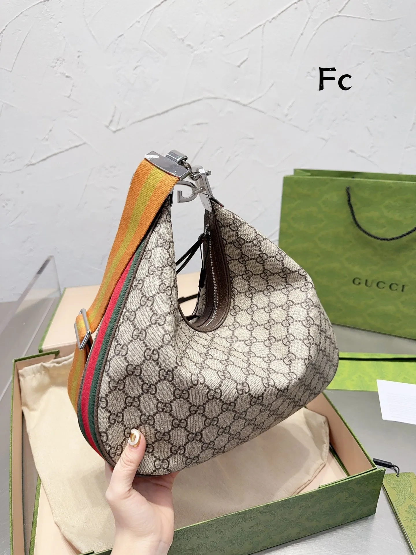 GC484 Gucci Attache Small/Large Shoulder Bag