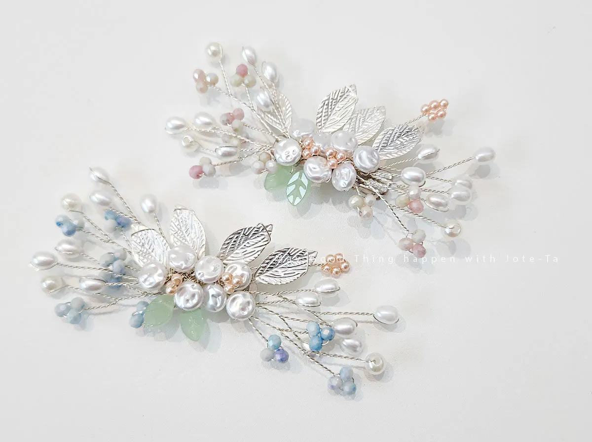 Graceful Beads Brooch (2 Colors)