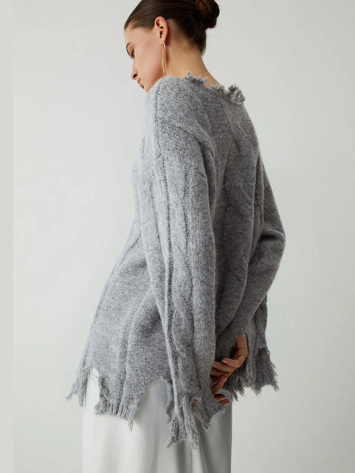 Leisure Ripped Graceful Detail Sweater