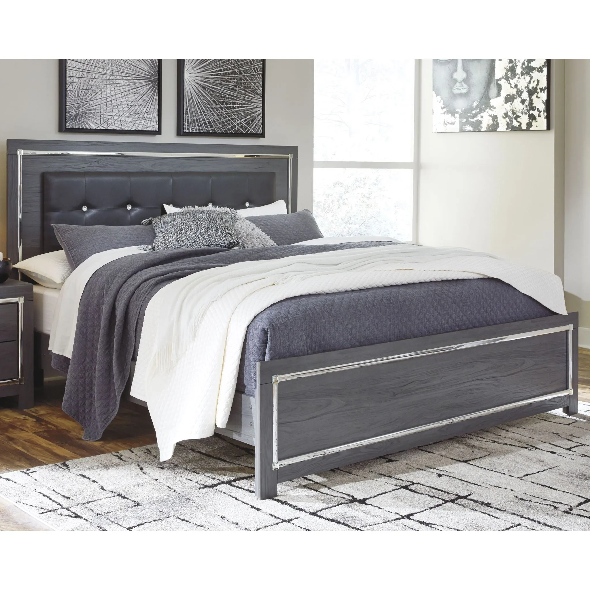 Lodanna Panel Bed - Gray