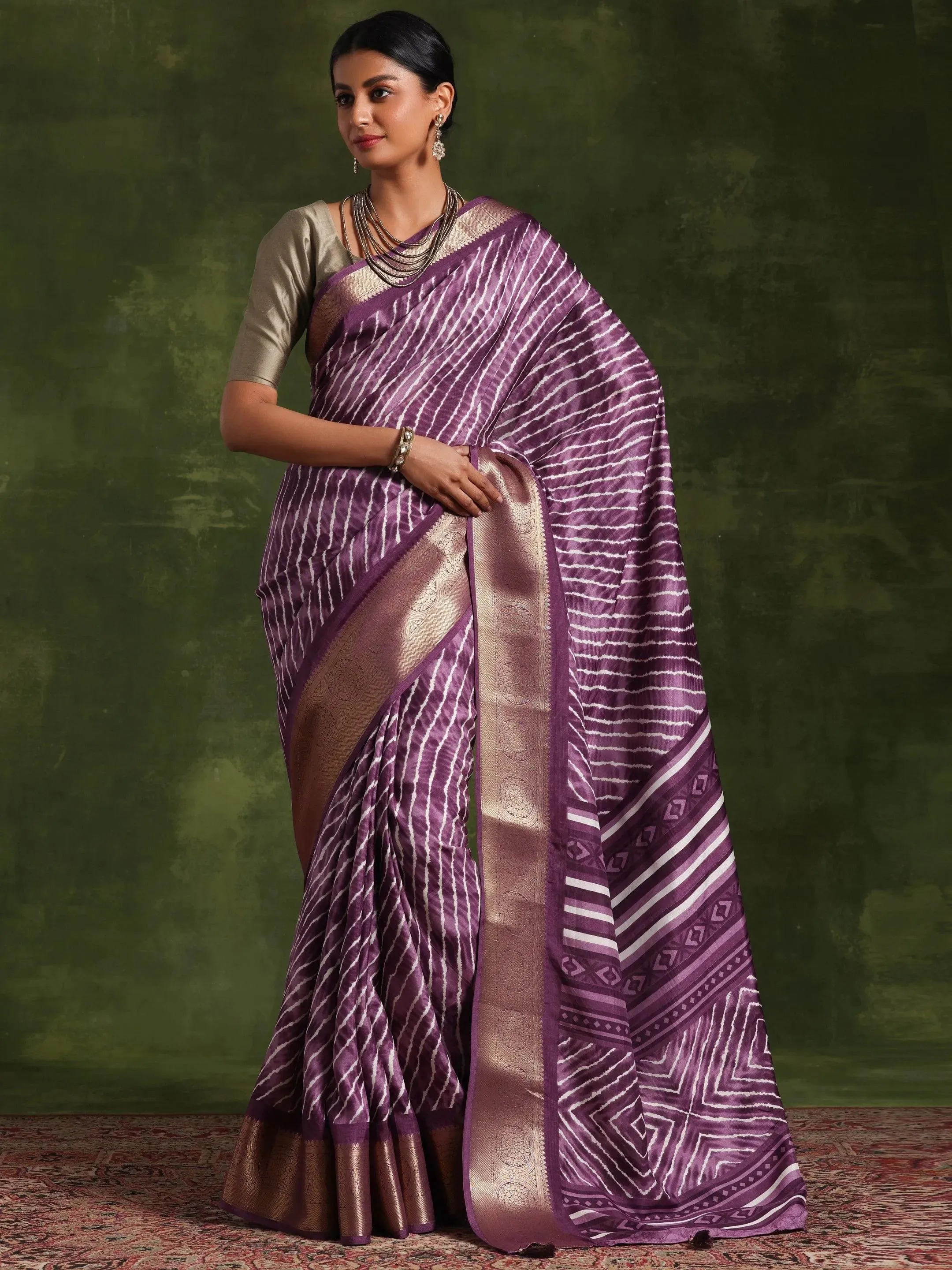 Mauve Printed Silk Blend Saree With Unstitched Blouse Piece