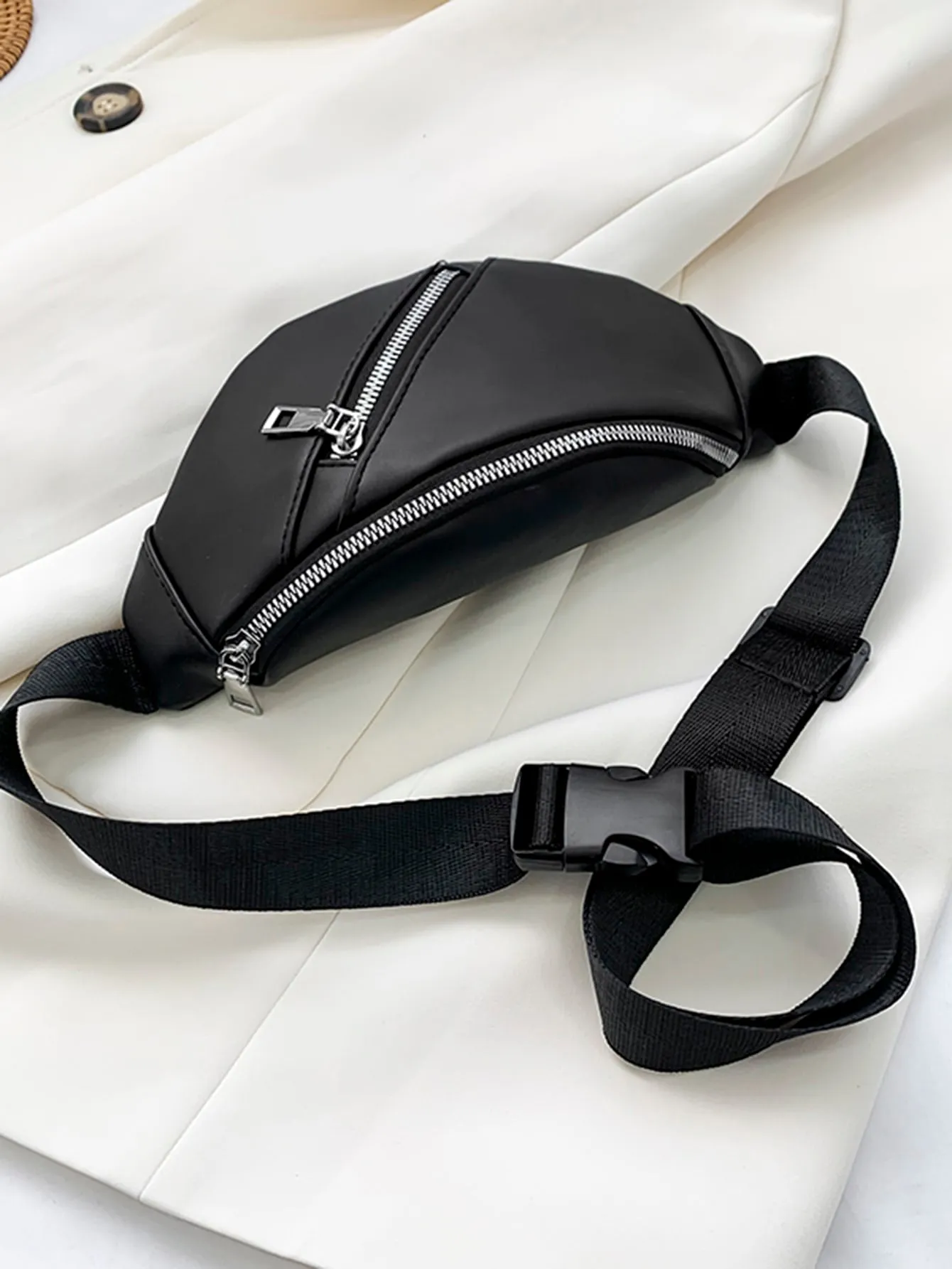 Minimalist Fanny Pack Bag