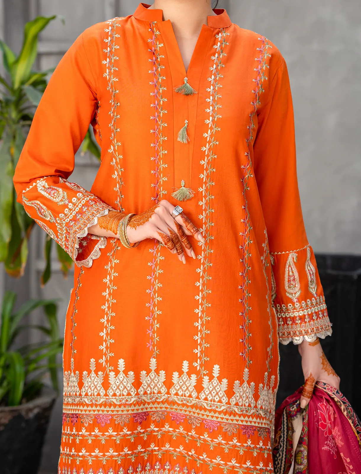 "BEYZA" Embellished Lawn Two Piece Suit