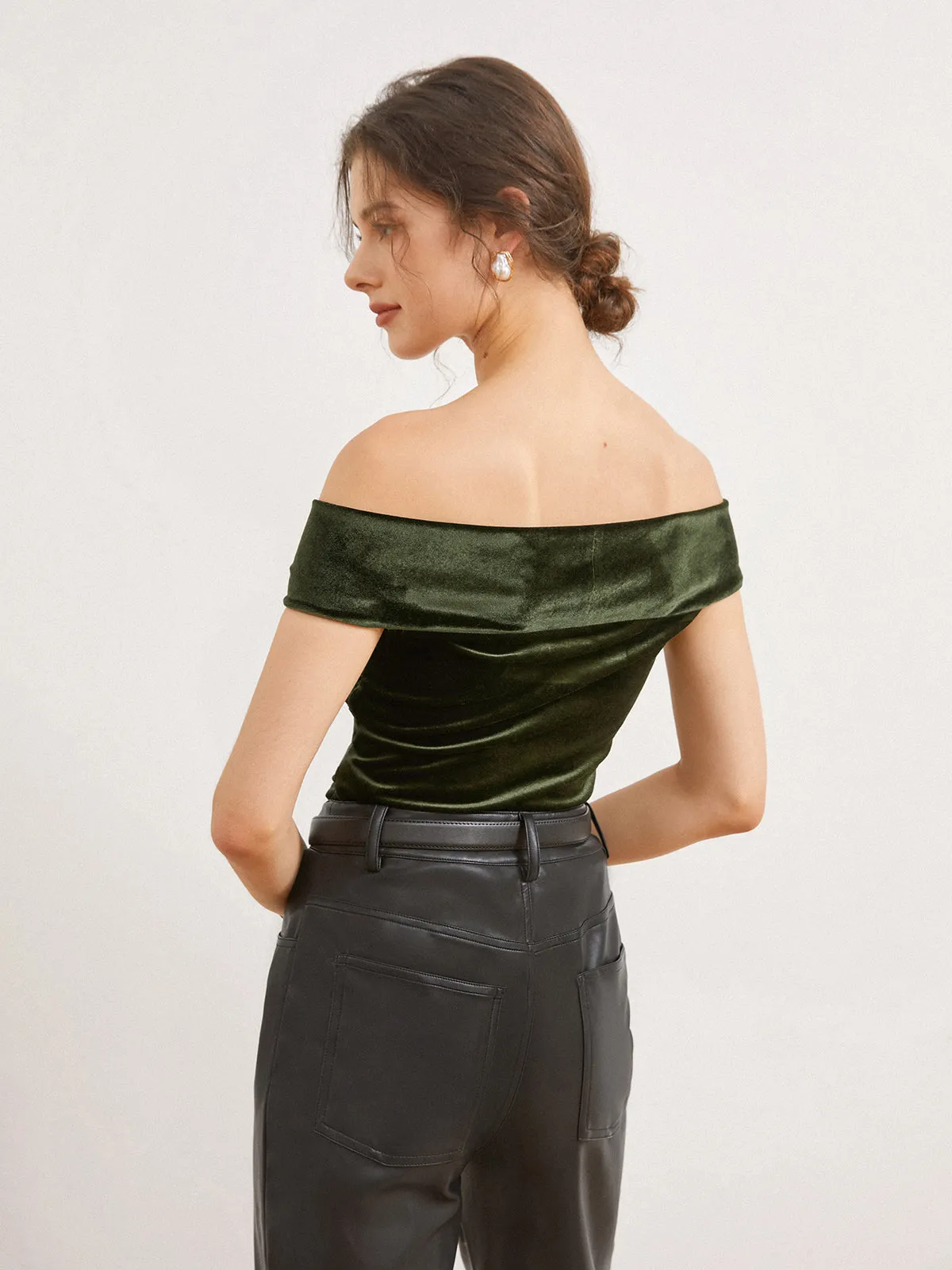 Solid Off-Shoulder Graceful Velvet Tank Top