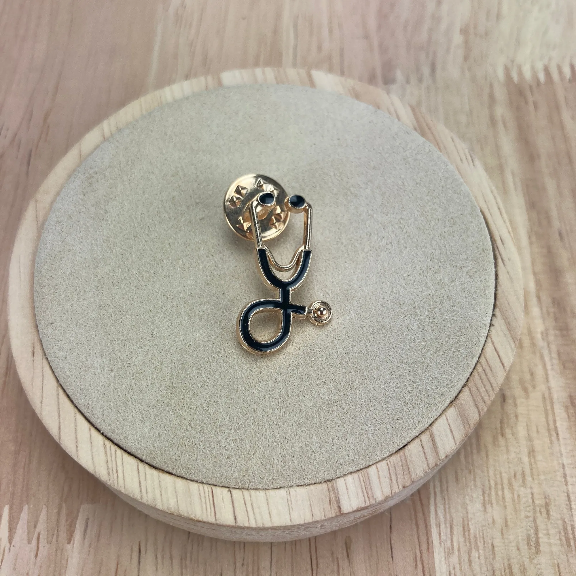 Stethoscope Black-Gold Pin