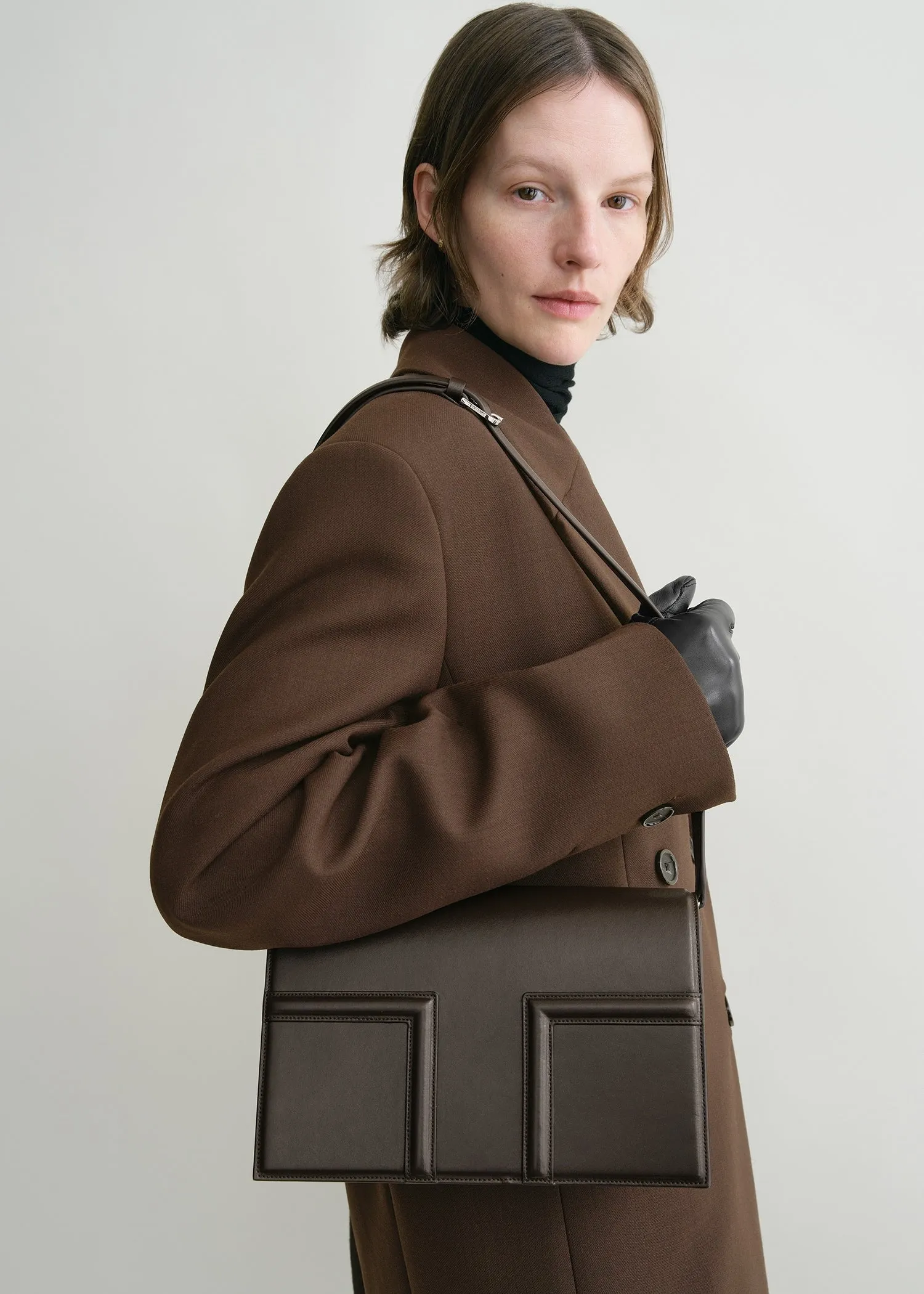 T-Flap leather bag coffee