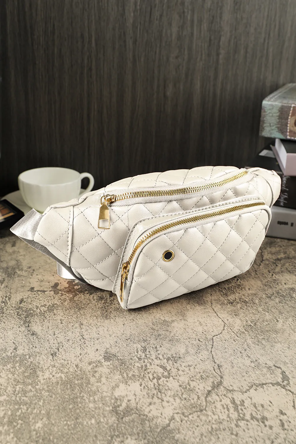 White Rhombus Pattern Simple Waist Bag