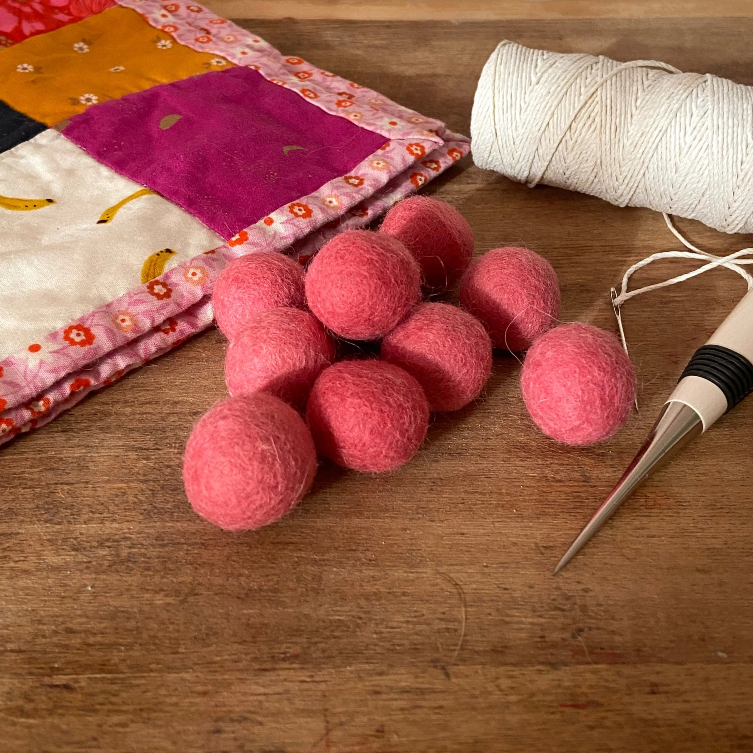 Wool Felt Balls - #51 Peony - Ten 1" Balls, 2.2cm